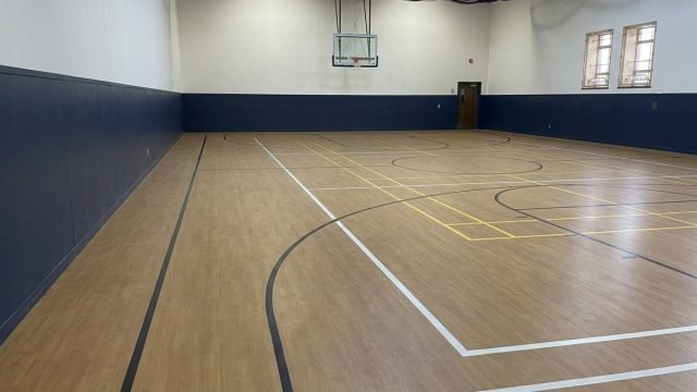 Jasa Pemasangan Vinyl Lapangan Basket Indoor