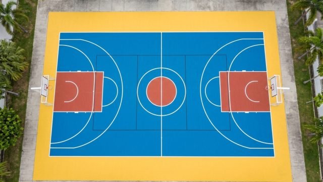 cat-acrylic-lapangan-multisport