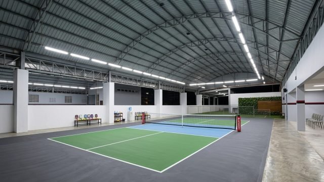 Pembuatan Lapangan Pickleball Surabaya untuk Proyek Privat dan Komersial